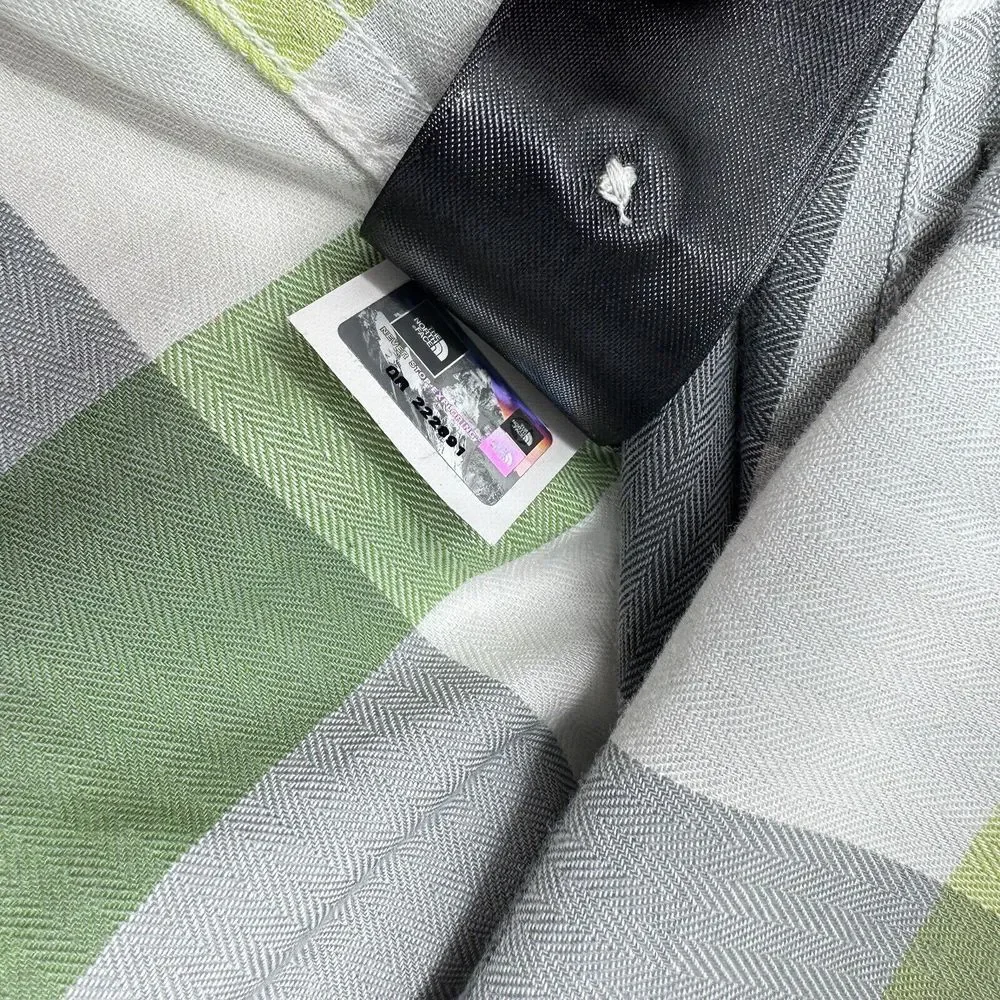The North Face Short Sleeve Blue Lime Plaid Cotton Blend Button Up Shirt‎ Large